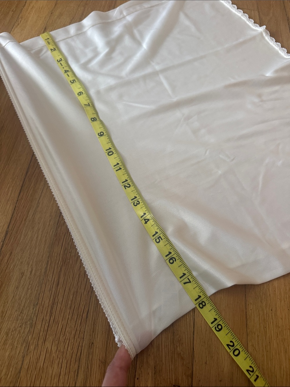 Cream Slip - Picture 4 of 4